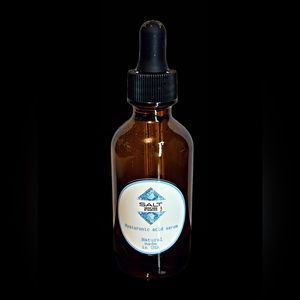 Hyaluronic acid serum with natural acids to exfoliate grains and signs of aging